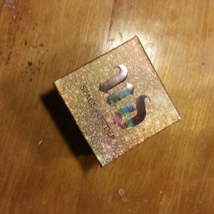 Urban decay Highlighter